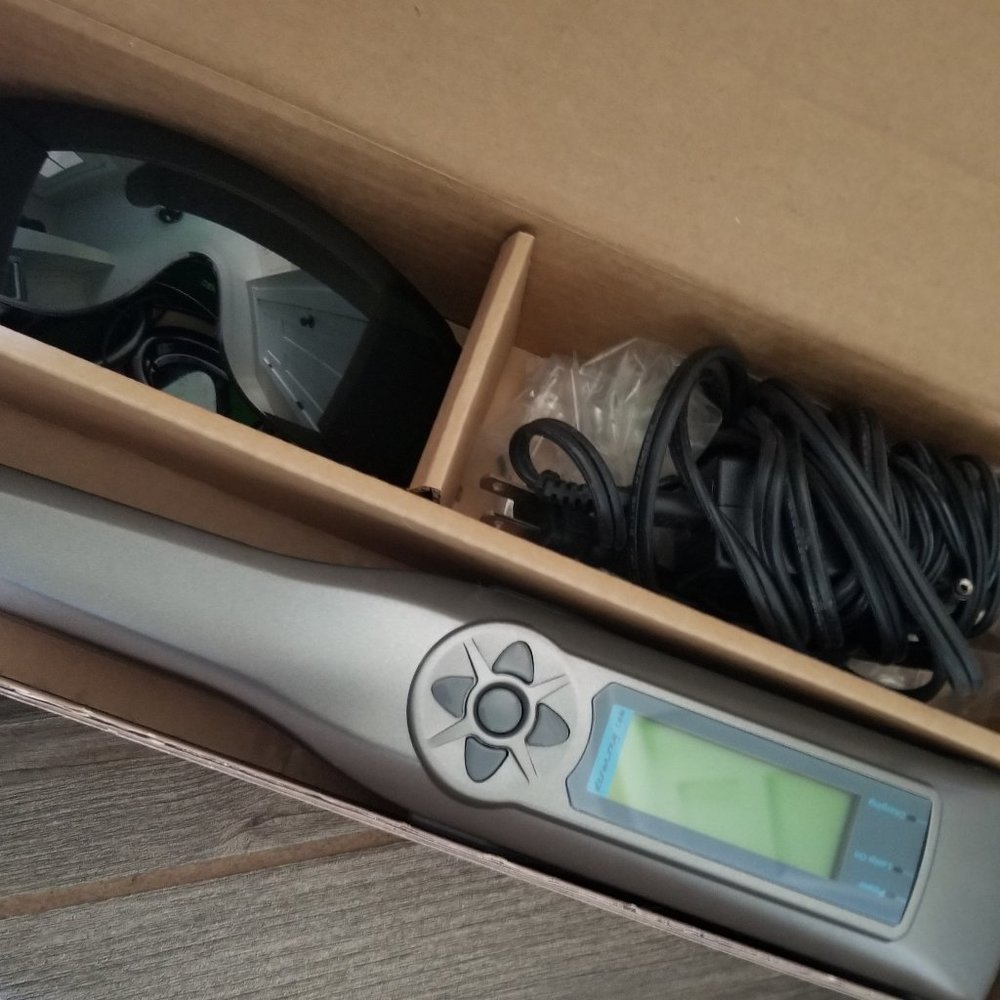 Dermaray Hand-held UV phototherapy wand